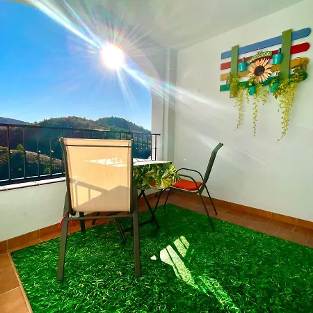 Axarquia , Frigiliana, Terraza Privada Con Vistas A La Montana Rio Y Al Mar *