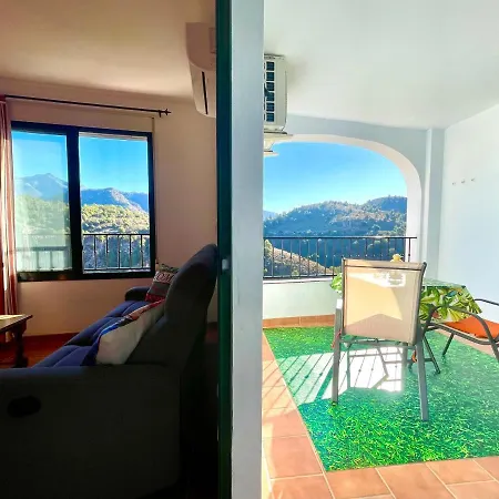 Axarquia , Frigiliana, Terraza Privada Con Vistas A La Montana Rio Y Al Mar *