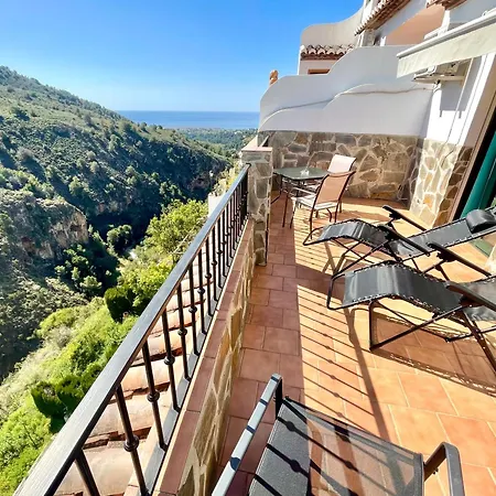 Axarquia , Frigiliana, Terraza Privada Con Vistas A La Montana Rio Y Al Mar