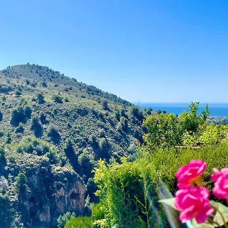 Axarquia , Frigiliana, Terraza Privada Con Vistas A La Montana Rio Y Al Mar *
