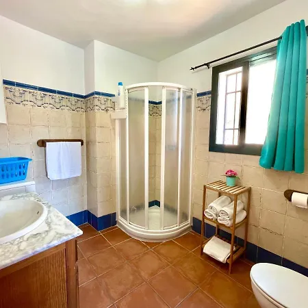 Axarquia , Frigiliana, Terraza Privada Con Vistas A La Montana Rio Y Al Mar 아파트