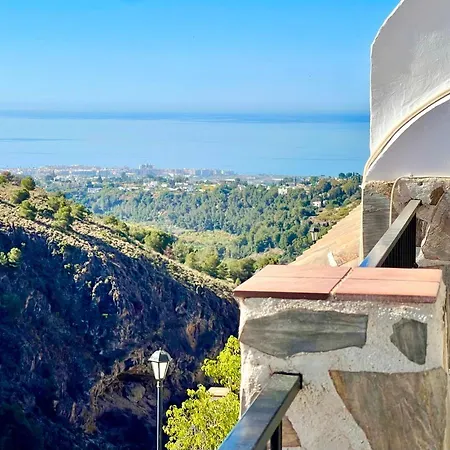 아파트 Axarquia , Frigiliana, Terraza Privada Con Vistas A La Montana Rio Y Al Mar *