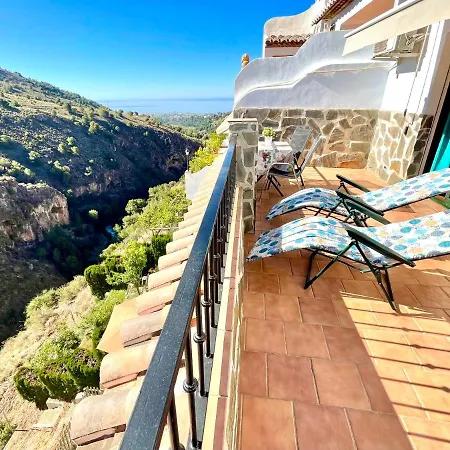 Axarquia , Frigiliana, Terraza Privada Con Vistas A La Montana Rio Y Al Mar 아파트
