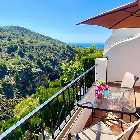 Axarquia , Frigiliana, Terraza Privada Con Vistas A La Montana Rio Y Al Mar